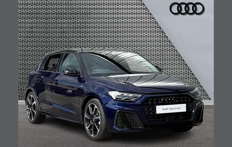 Used Audi A1 Black Edition 113 HP (83 kW) 2026 Blue SUV