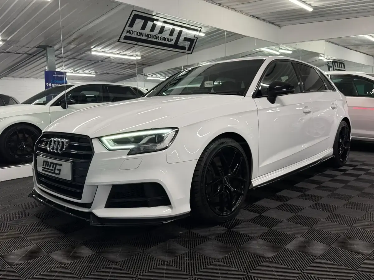 Usado Audi S3 Sportback Black Edition 310 HP (228 kW) 2018 Citadino