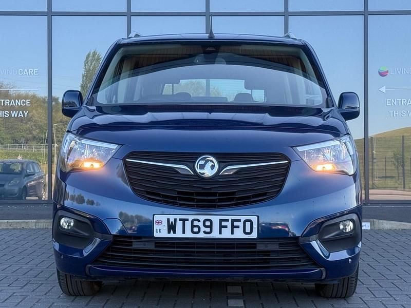Used Vauxhall Combo 110 HP (80 kW) 2020 Blue MPV