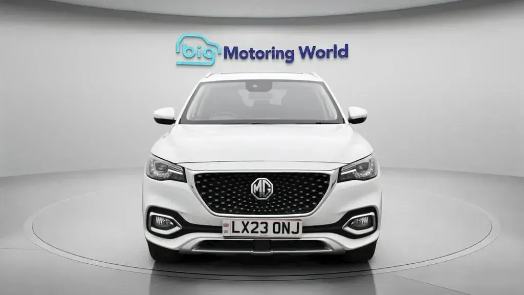 Used MG HS Exclusive 162 HP (119 kW) 2023 White SUV