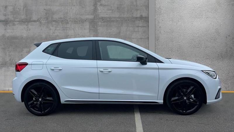 New Seat Ibiza Black Edition 115 HP (84 kW) 2025 White Hatchback