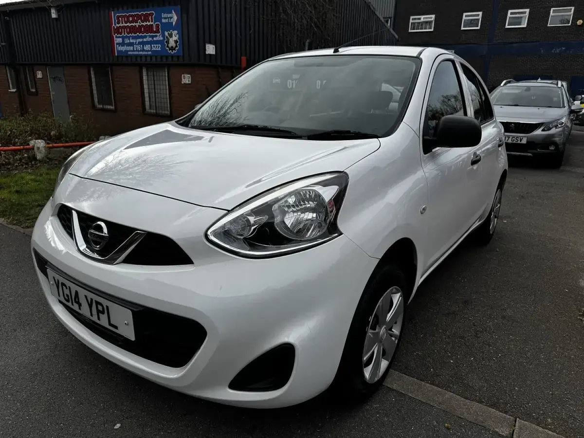 Begagnad Nissan Micra Visia 80 HK (58 kW) 2014 Vit Halvkombi