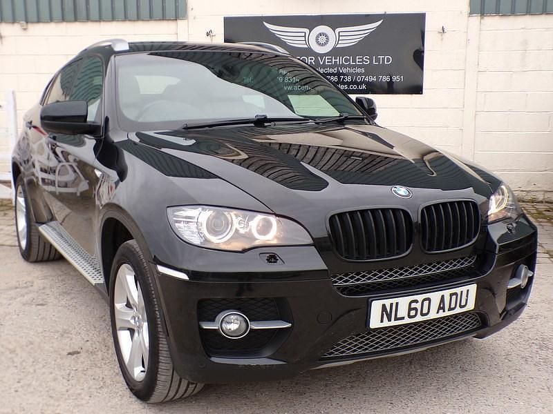 Black sapphire metallic paint Used 2010 BMW X6 Luxury Line SUV | £9,999 (Fair price) - Image 1/4