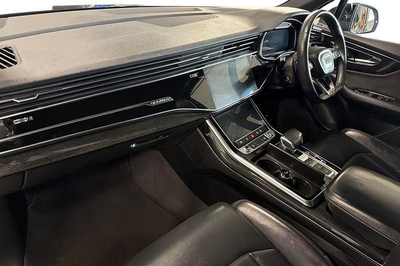 Used Audi Q7 Black Edition 340 HP (250 kW) 2022 Blue SUV