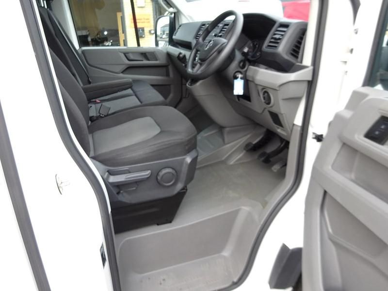 Used VW Crafter 140 HP (102 kW) 2023 White Van