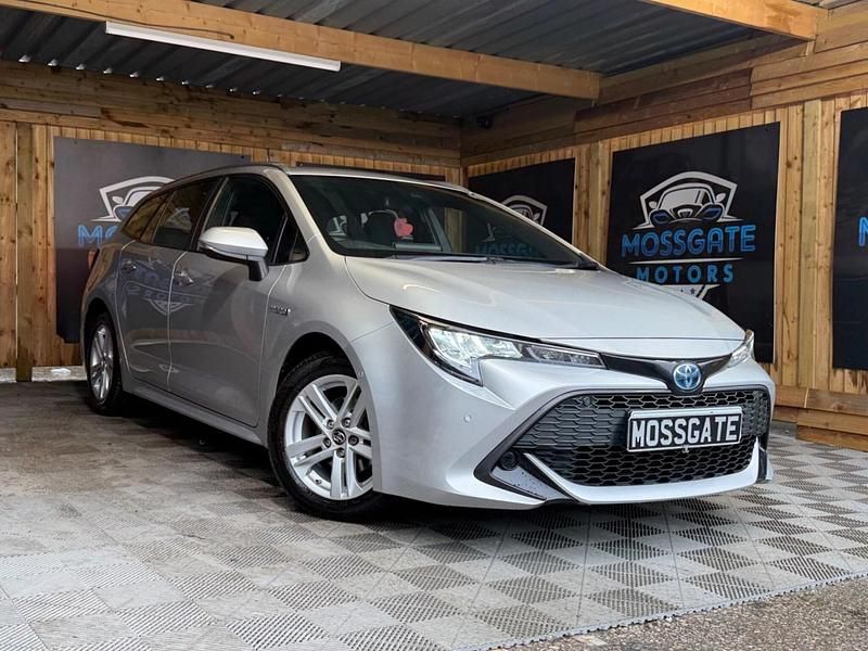 Used Toyota Corolla 122 HP (89 kW) 2019 Silver Estate