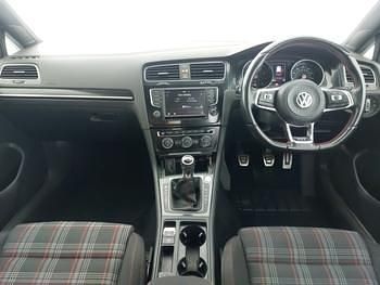 Used VW Golf VII GTI 220 HP (161 kW) 2016 White Hatchback