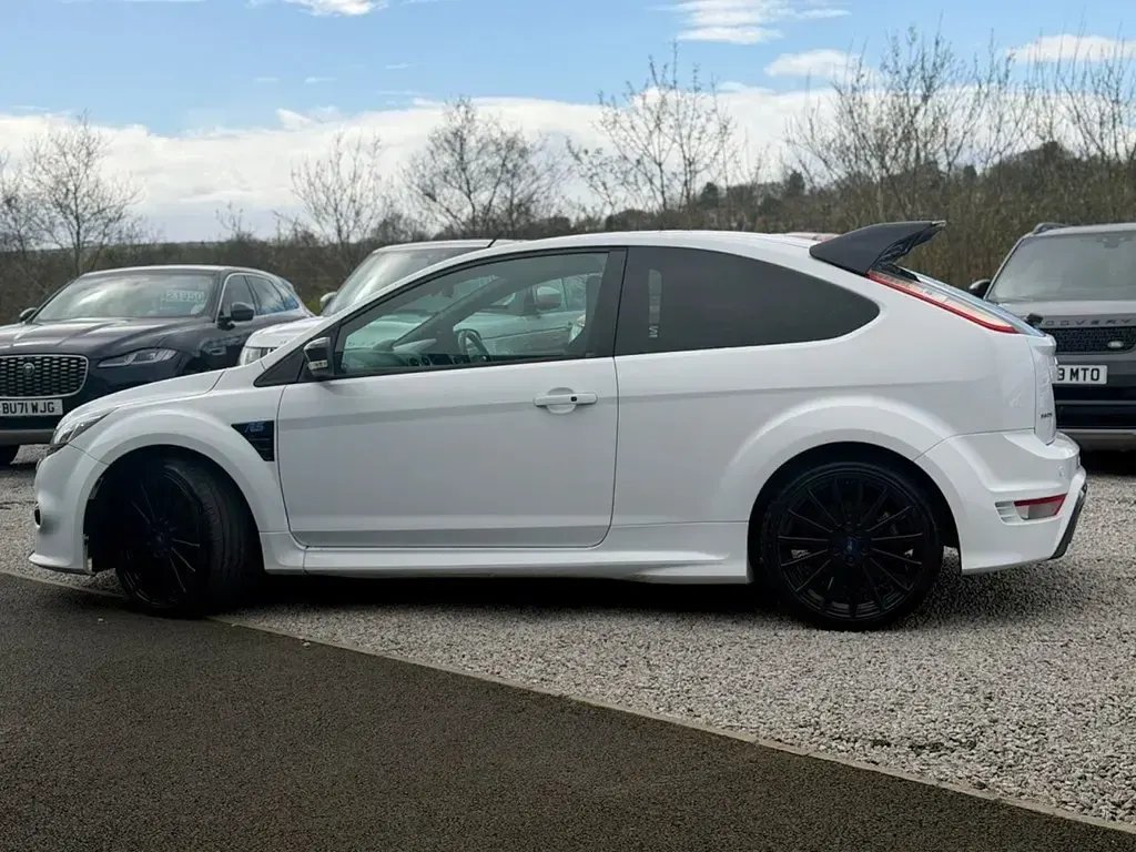 Used Ford Focus RS 2010 White Hatchback