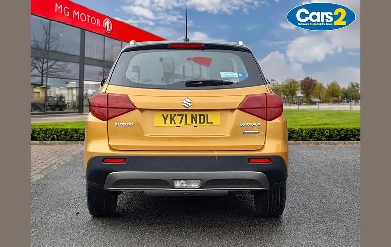 Used Suzuki Vitara SZ4 127 HP (93 kW) 2022 Yellow SUV