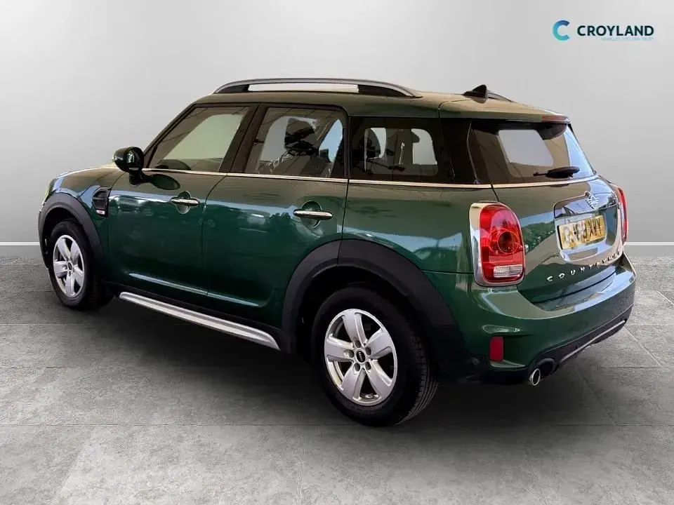 Usado Mini Cooper Classic 136 CV (100 kW) 2019 Verde Utilitario