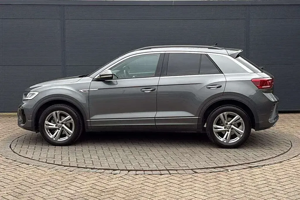 Usado VW T-Roc R-line 150 HP (110 kW) 2023 Cinzento SUV