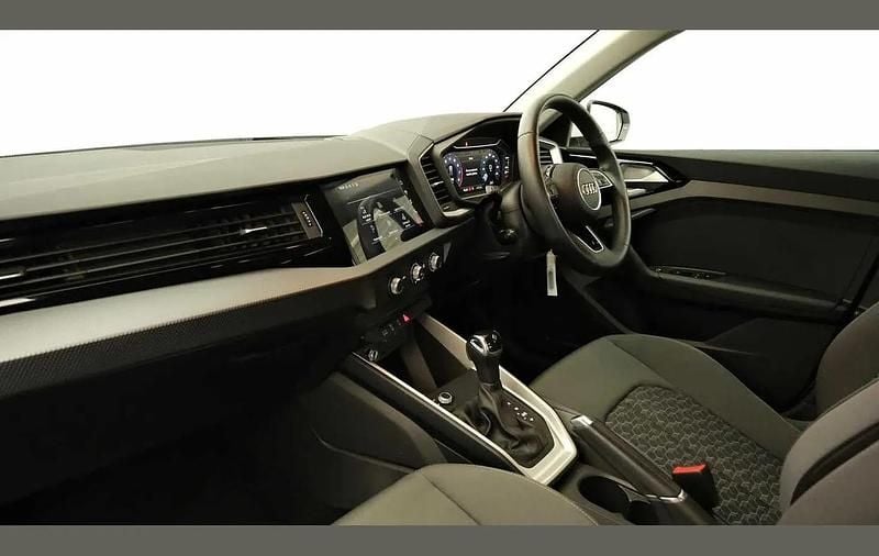 Used Audi A1 Sport 108 HP (79 kW) 2021 White Hatchback