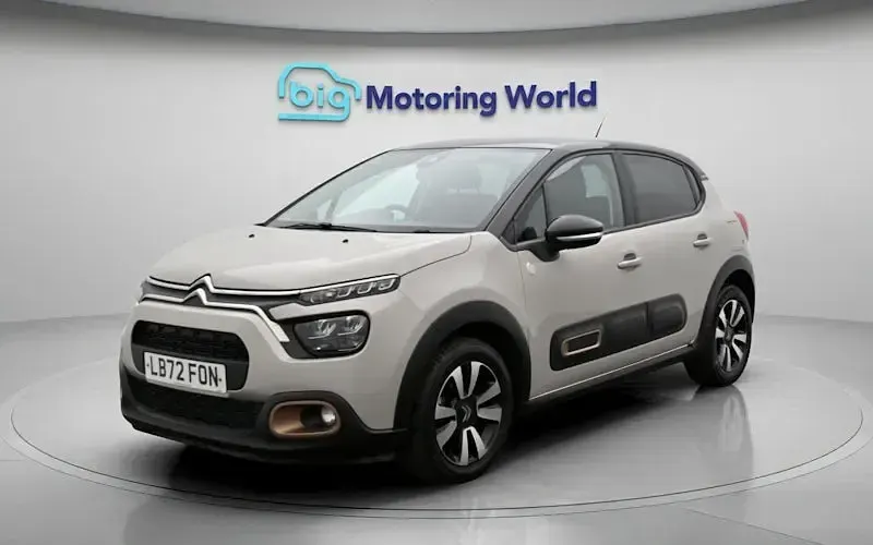 Used Citroën C3 PureTech 83 HP (61 kW) 2022 Beige Hatchback
