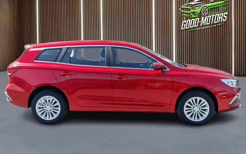 Used MG MG5 EV Excite 114 kW (156 HP) 2021 Red Estate