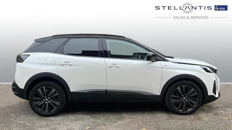 White Used 2023 Peugeot 3008 GT SUV | £21,328 (Fair price) - Image 1/4