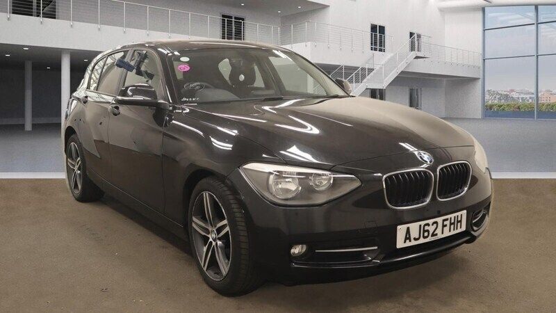 Black Used 2012 BMW 114 Sport Line Hatchback | £6,495 (Fair price) - Image 1/4