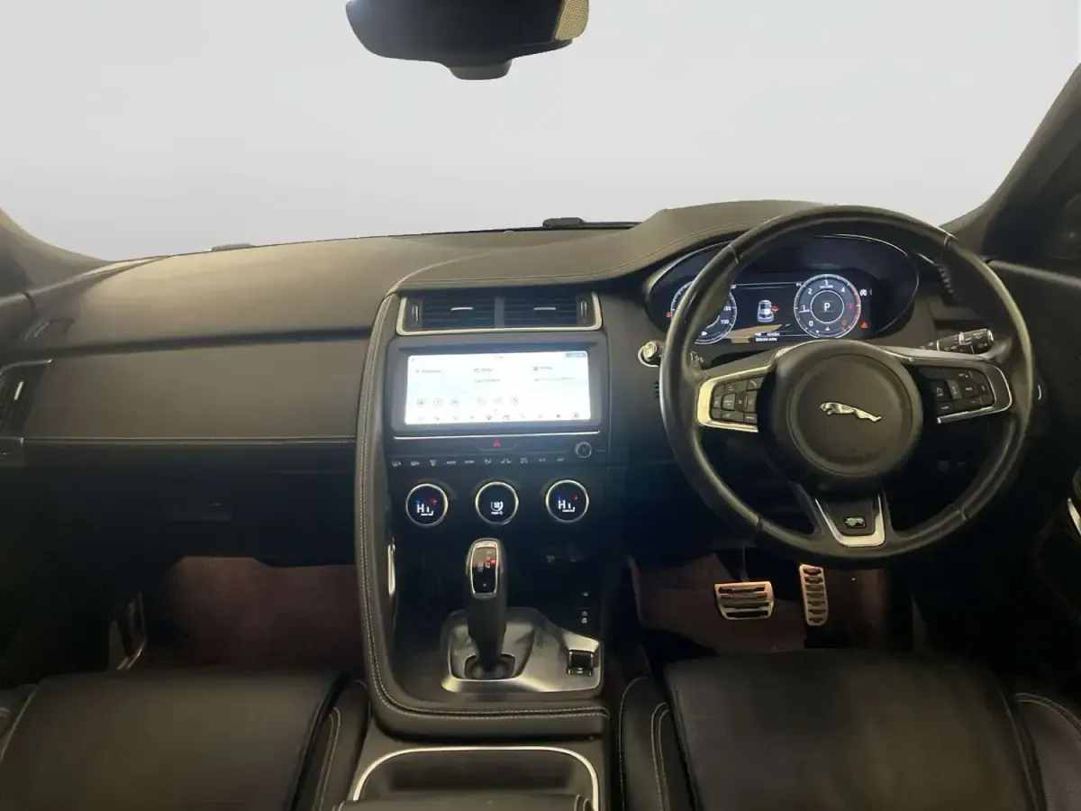 Używany Jaguar E-Pace R-Dynamic 180 KM (132 kW) 2019 Niebieski SUV