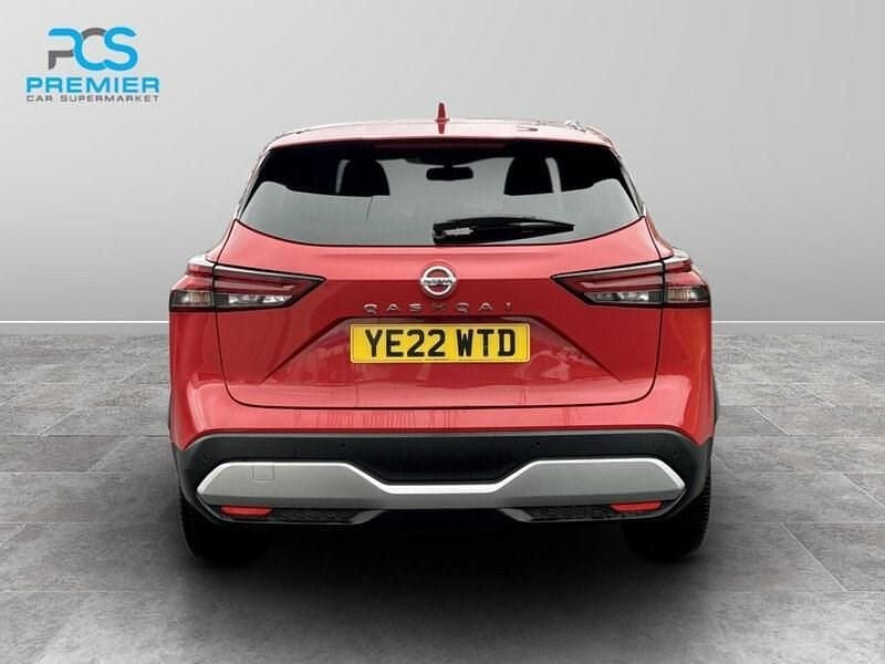 Used Nissan Qashqai N-Connecta 2022 Red SUV