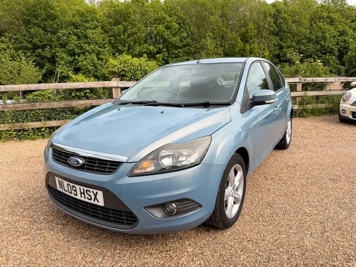Used Ford Focus Zetec 99 HP (72 kW) 2009 Blue Hatchback