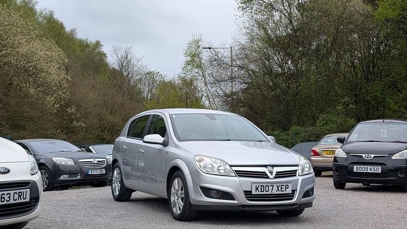 Used Vauxhall Astra SRi 2007 Silver Hatchback