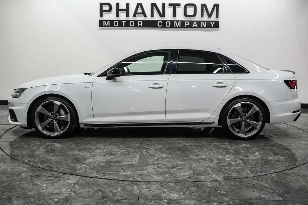 Used Audi A4 Black Edition 245 HP (180 kW) 2019 White Sedan