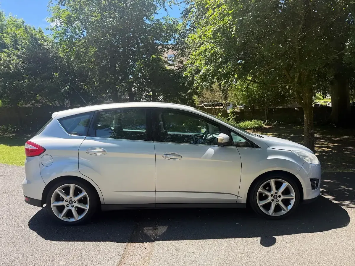 Used Ford C-MAX Titanium 115 HP (84 kW) 2015 Silver MPV