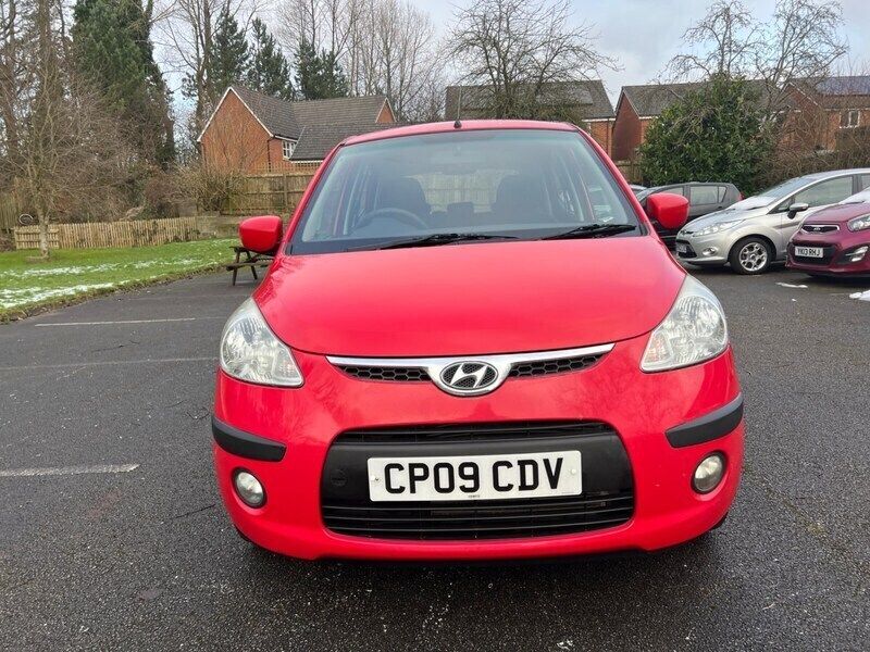 Red Used 2009 Hyundai i10 Comfort Hatchback | £5,250 (Fair price) - Image 1/4