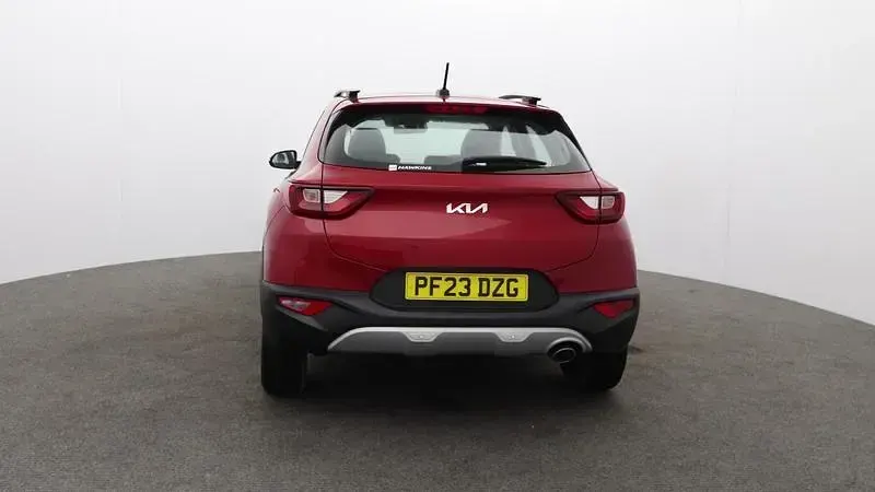 Used Kia Stonic 100 HP (73 kW) 2023 Red SUV