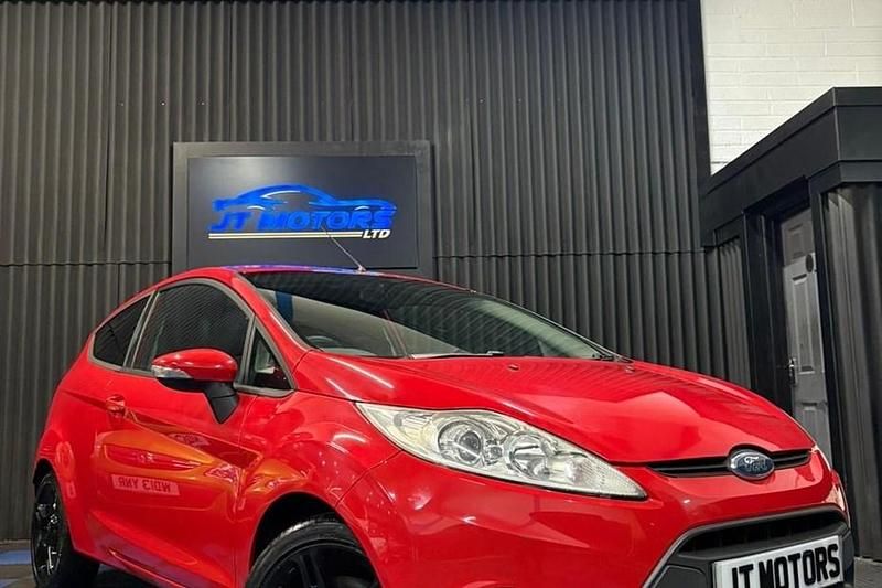 Red Used 2009 Ford Fiesta Zetec Hatchback | £2,295 (Fair price) - Image 1/1