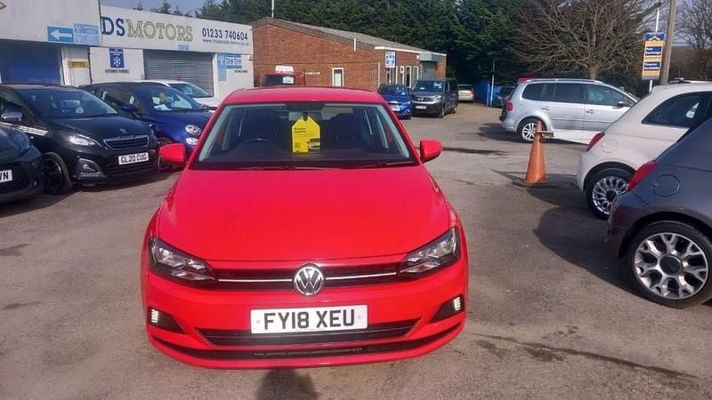 Used VW Polo SE 65 HP (47 kW) 2018 Red Hatchback