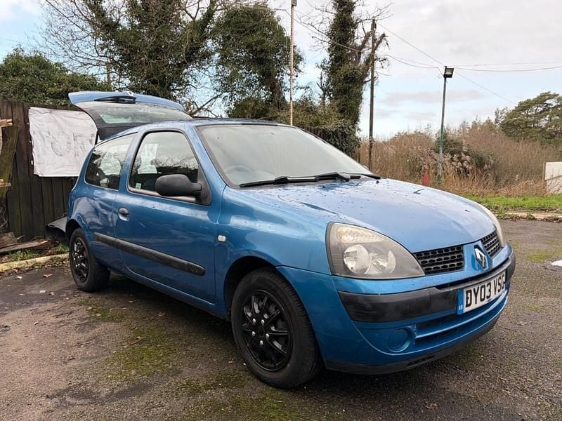 Blue Used 2003 Renault Clio II Expression Hatchback | £500 (Fair price) - Image 1/4