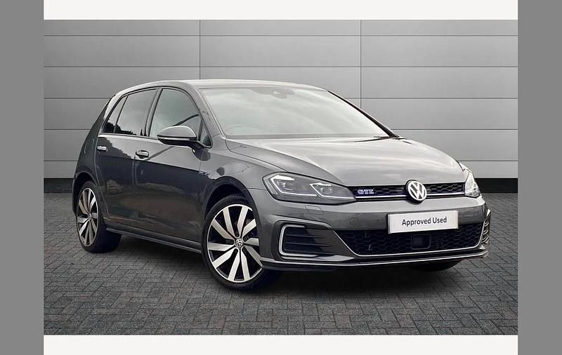 Used VW Golf VIII Advance 204 HP (150 kW) 2020 Grey Hatchback