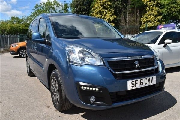 Blue Used 2016 Peugeot Partner MPV | £7,795 (Fair price) - Image 1/4