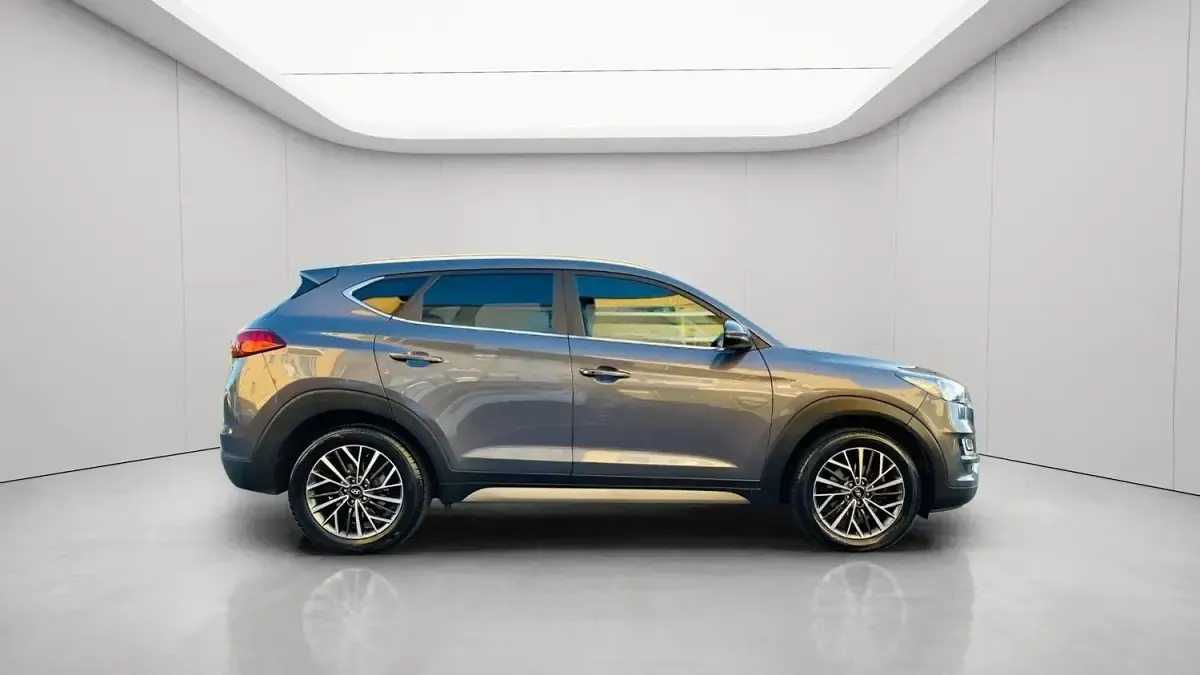 Used Hyundai Tucson Premium 185 HP (136 kW) 2019 Grey SUV