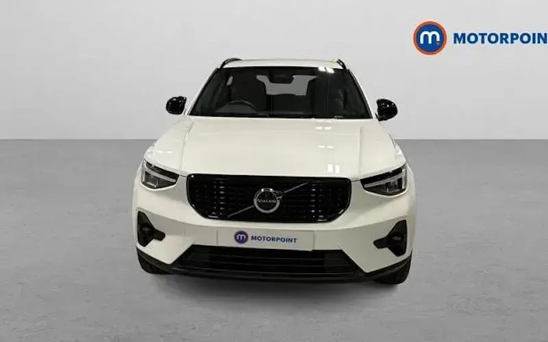Usado Volvo XC40 Plus 197 CV (144 kW) 2026 SUV