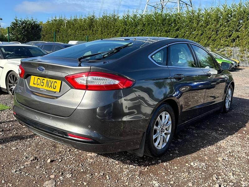 Used Ford Mondeo Titanium 115 HP (84 kW) 2015 Grey Hatchback