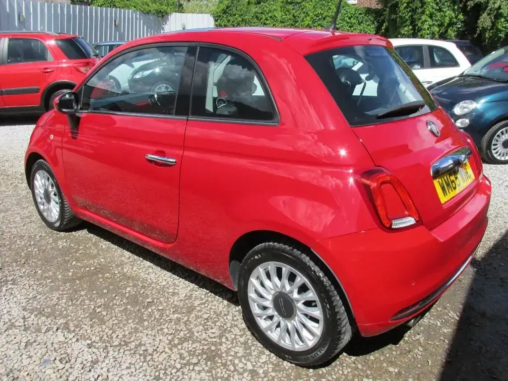 Used Fiat 500 Lounge 69 HP (50 kW) 2015 Red Hatchback