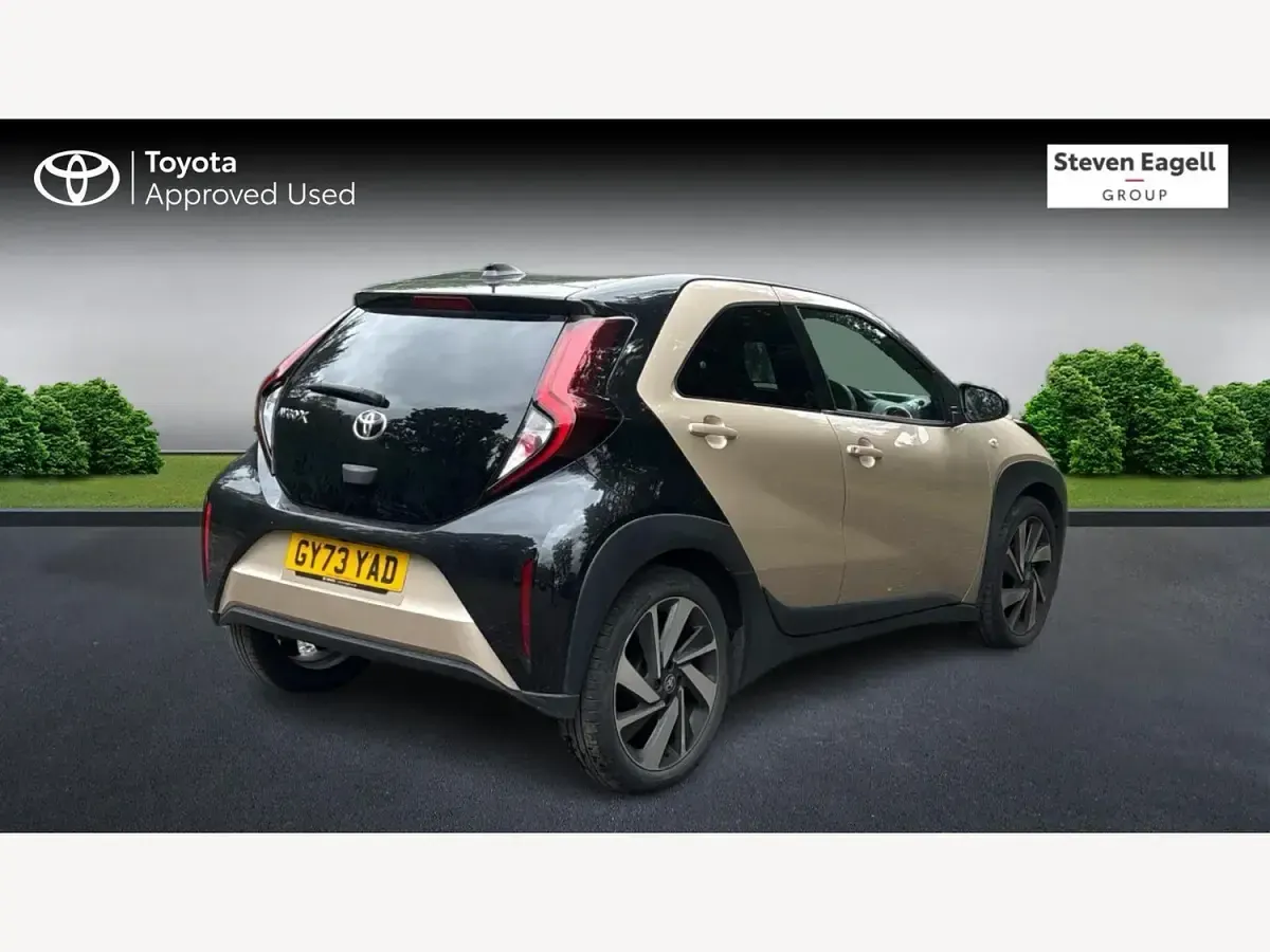 Used Toyota Aygo X 72 HP (52 kW) 2023 Beige SUV