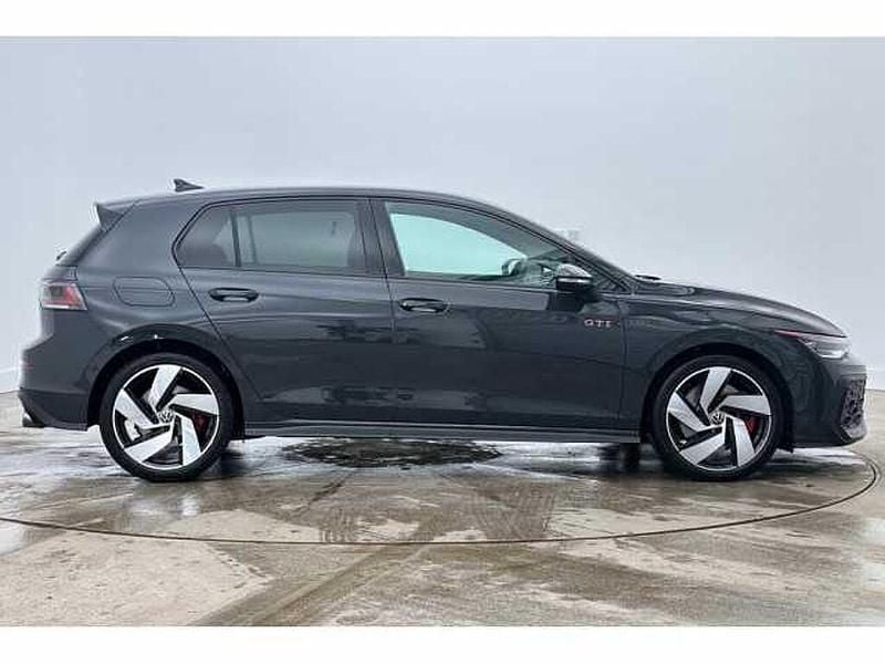Used VW Golf VIII 265 HP (194 kW) 2025