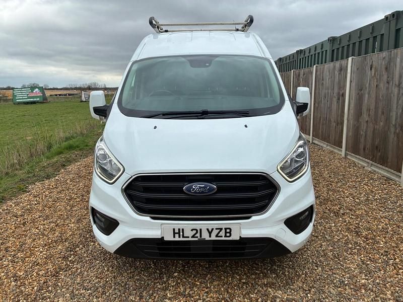 Used Ford Transit Custom Limited 130 HP (95 kW) 2021 White Van