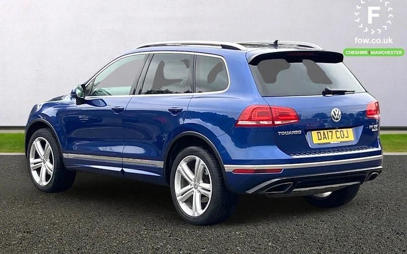 Blue Used 2017 VW Touareg R-line Plus SUV | £19,999 (Fair price) - Image 1/3