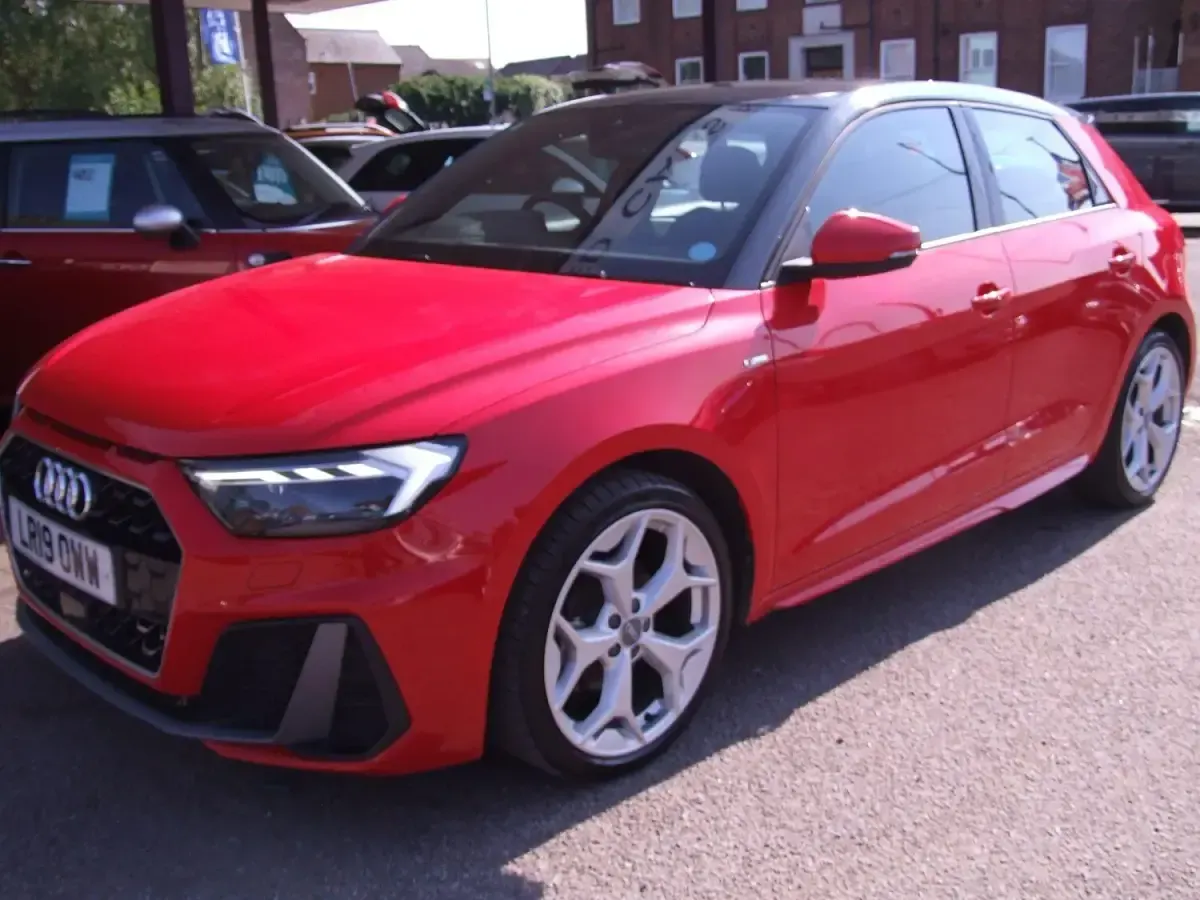 Used Audi A1 S-Line 150 HP (110 kW) 2019 Red SUV