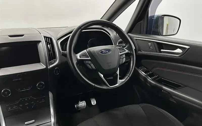 Used Ford S-MAX ST-Line 190 HP (139 kW) 2019 Blue MPV
