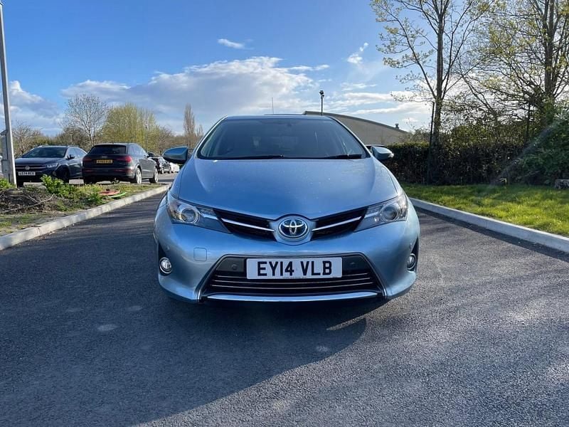 Used Toyota Auris Hybrid 2014 Blue Hatchback