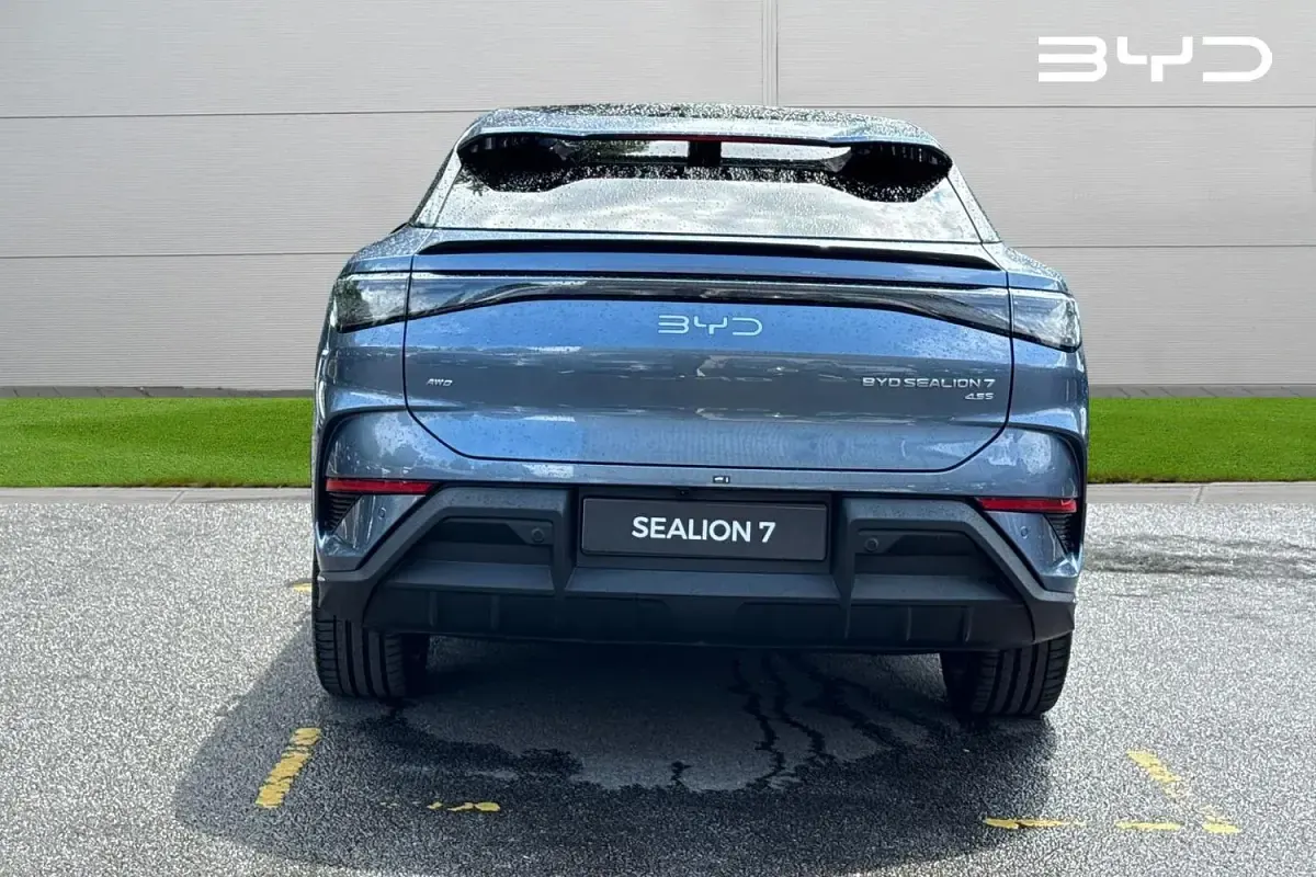 New BYD Sealion 7 Design 150 kW (204 HP) 2025 Grey SUV