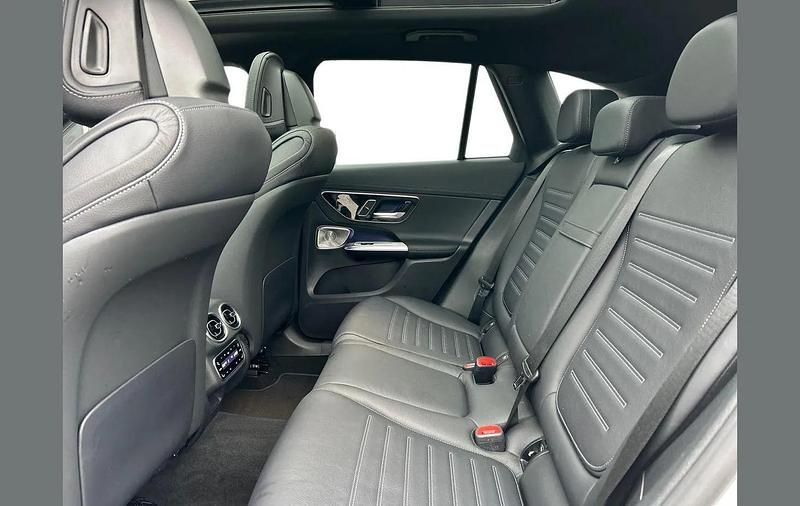 Used Mercedes GLC300 AMG Line Premium Plus 265 HP (194 kW) 2024 White SUV