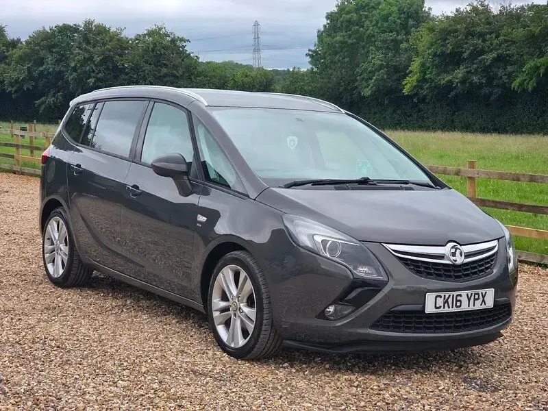 Used Vauxhall Zafira SRi 140 HP (102 kW) 2016 Grey MPV