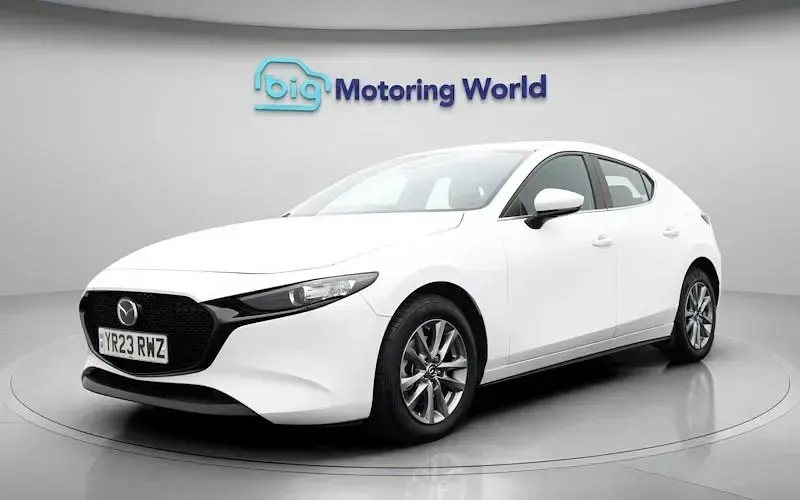 Used Mazda 3 Prime-Line 122 HP (89 kW) 2023 White Hatchback