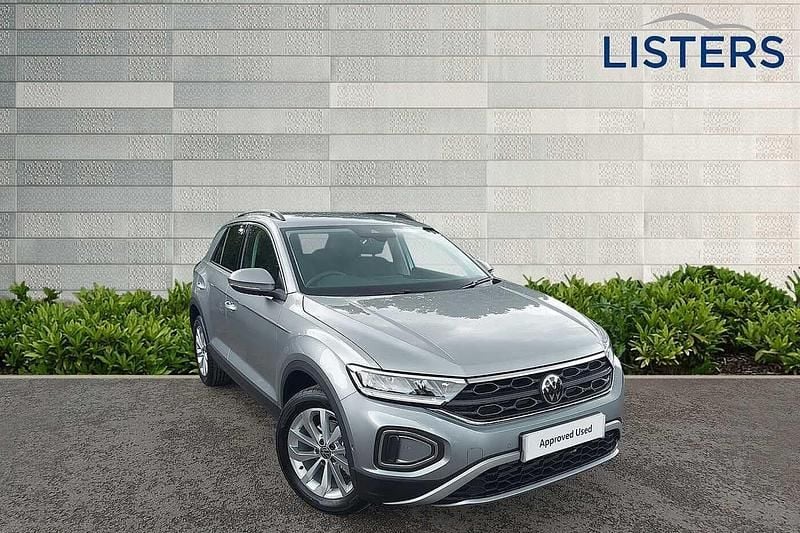 Pyrite silver New 2025 VW T-Roc Match SUV | £25,990 (Fair price) - Image 1/4