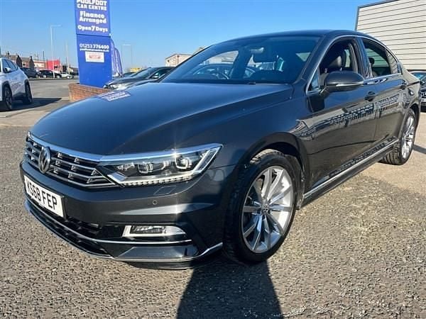 Grey Used 2018 VW Passat R-line Sedan | £14,995 (Fair price) - Image 1/4